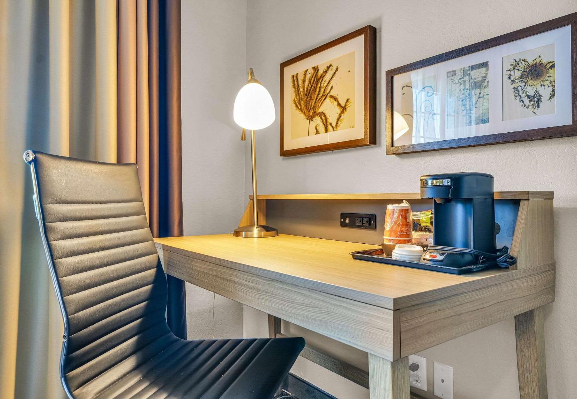Country Inn & Suites By Radisson, Decatur, Il מראה חיצוני תמונה
