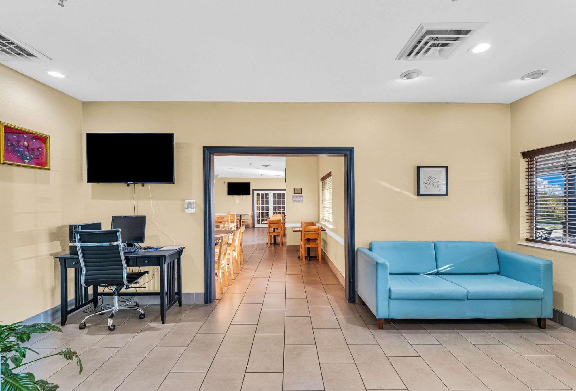 Country Inn & Suites By Radisson, Decatur, Il מראה חיצוני תמונה